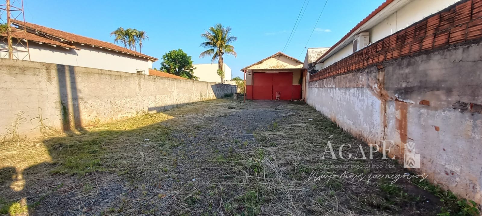 Terreno com barracão em Artur Nogueira no Centro da Cidade