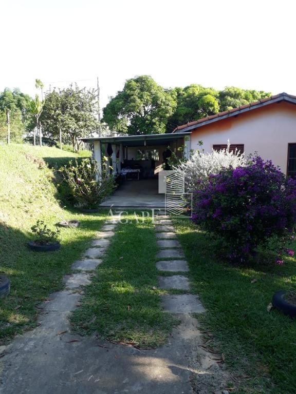 Sítio em Artur Nogueira