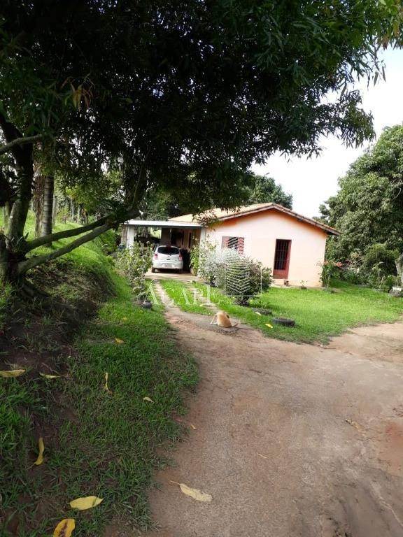 Sítio em Artur Nogueira