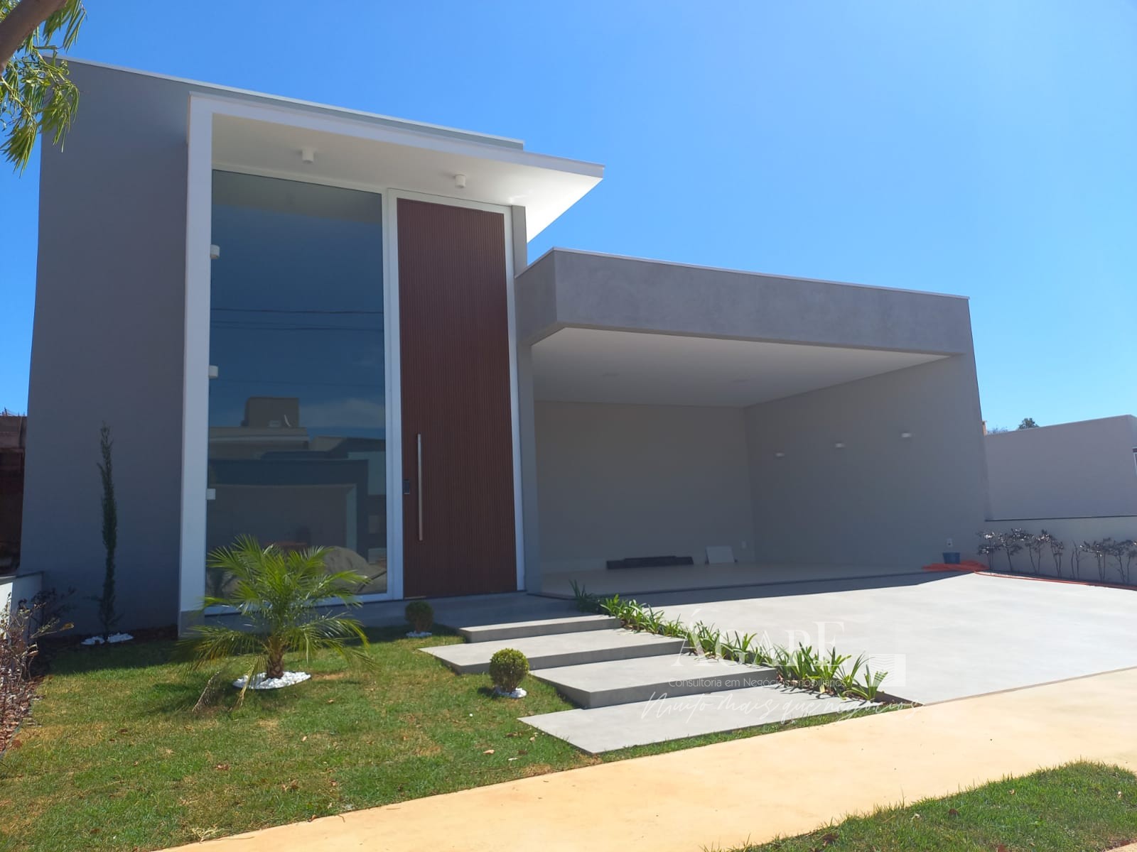 Casa com 3 dormitórios no condomínio São Luiz