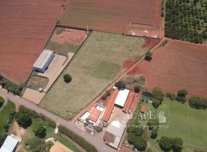 Área na Rodovia dos Agricultores